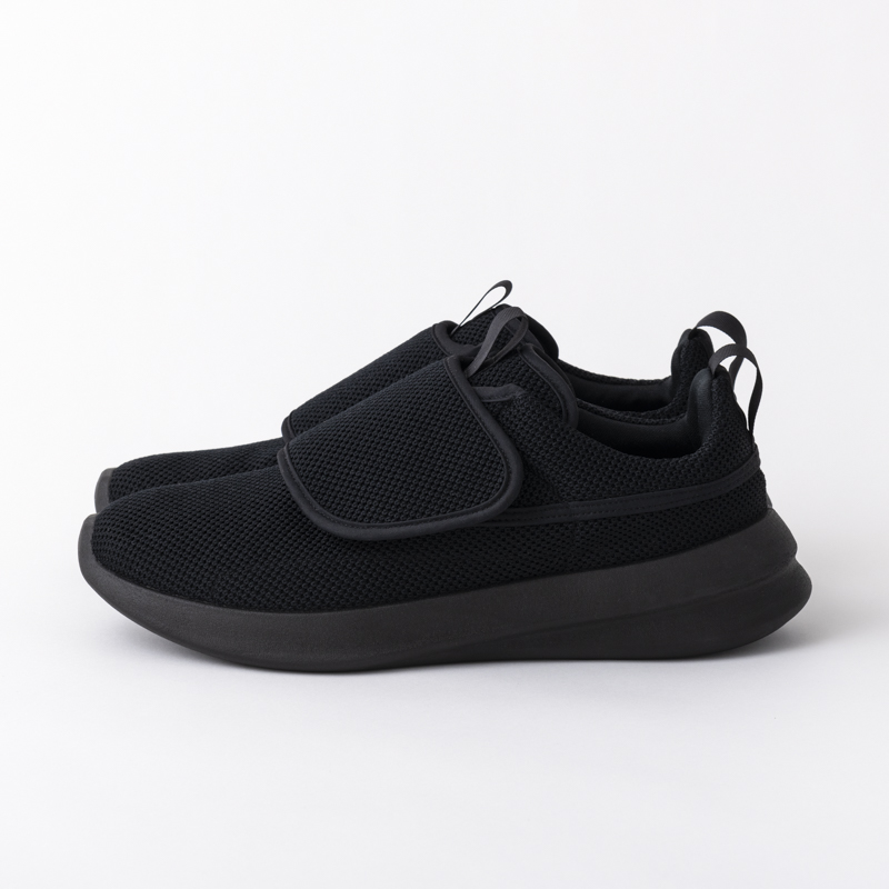 COSY BLACK